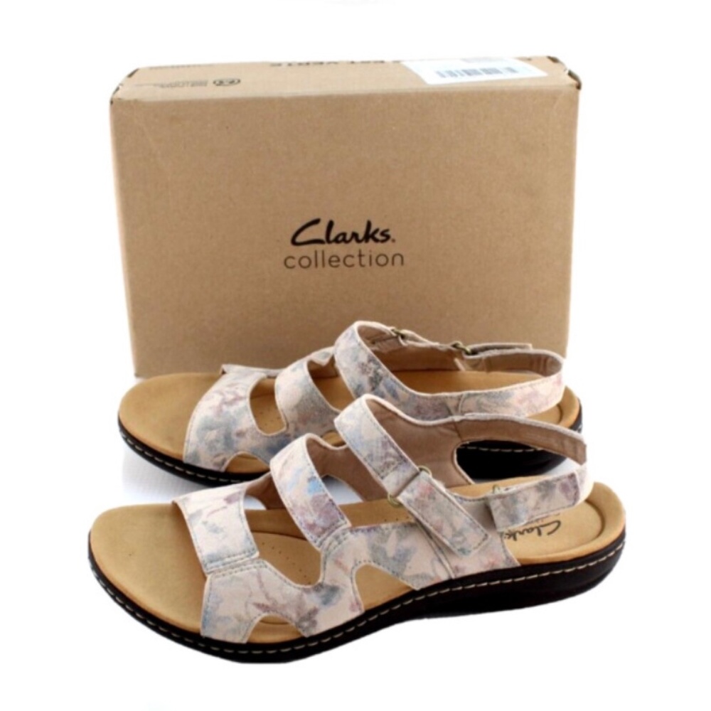 NEW Clarks Laurieann style, flat sandal. Sand, floral interest.